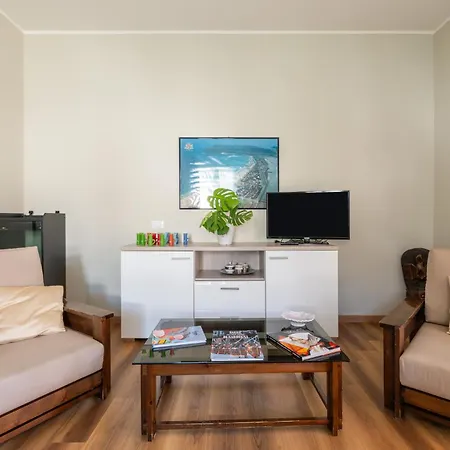 Casa Laura Apartment *