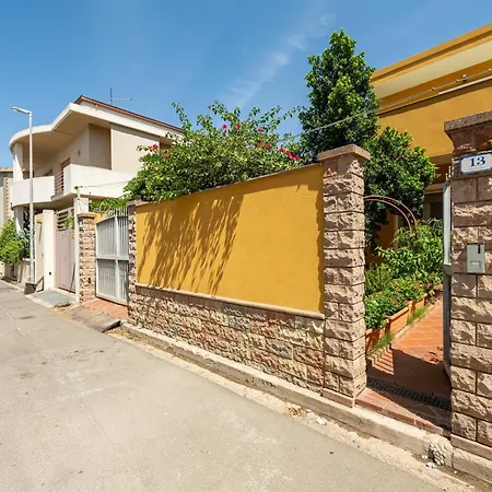 Casa Laura 아파트 Sestu